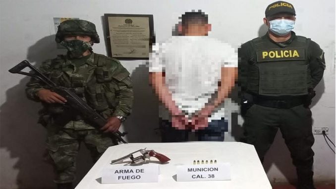 POR PORTE DE ARMAS
